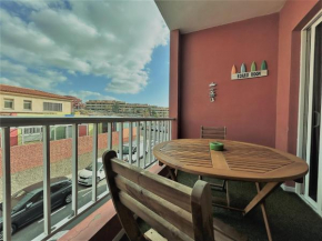 Alquilaencanarias-Medano Galte, terrace and beach